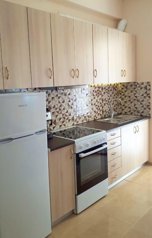 Stylish Apartment Near Katechaki Atene Esterno foto